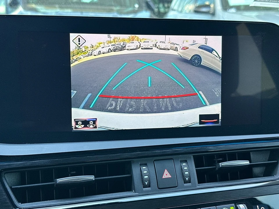 2022 Lexus ES 7th Gen - Image 21 of 21