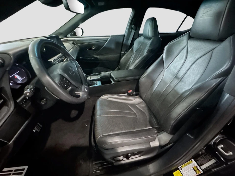 2022 Lexus ES 7th Gen - Image 4 of 16