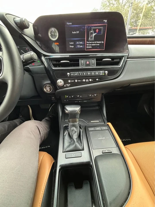 2022 Lexus ES 7th Gen - Image 14 of 14