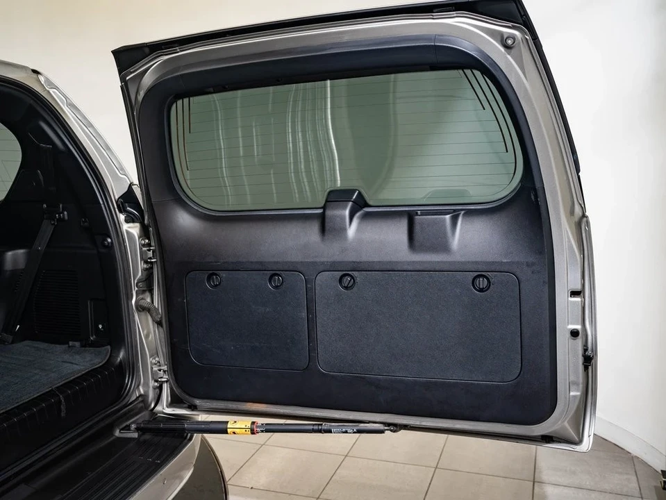 2022 Lexus GX 2nd Gen - Image 19 of 21