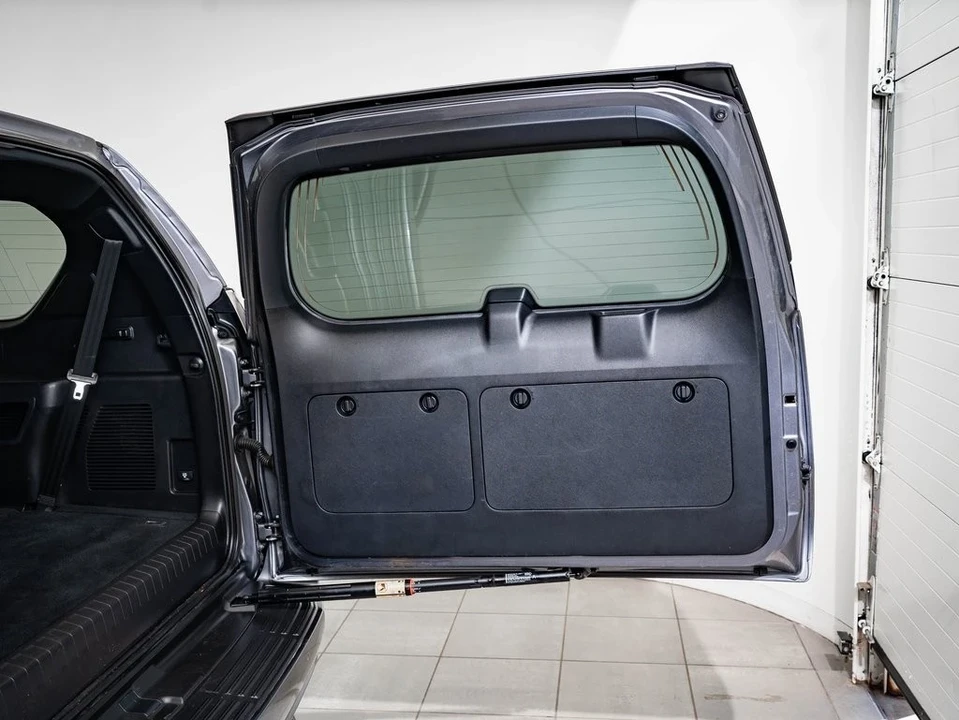 2022 Lexus GX 2nd Gen - Image 19 of 21