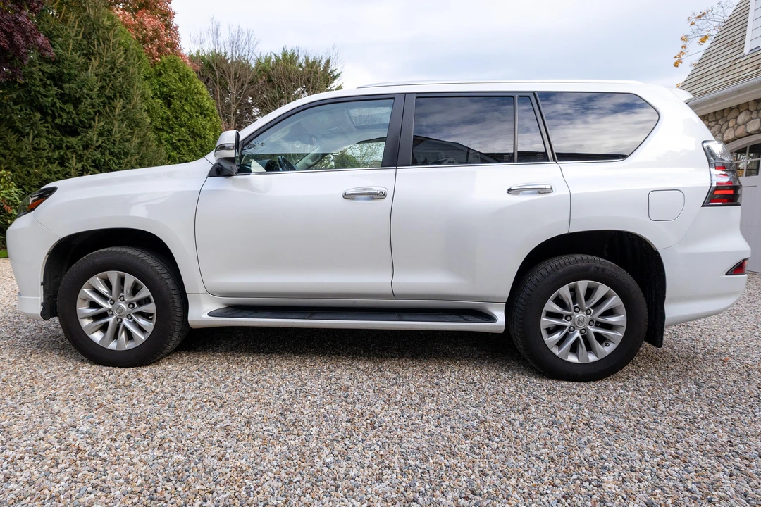 2022 Lexus GX 2nd Gen - Image 9 of 31