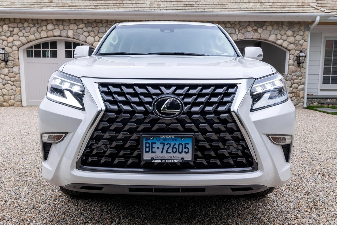 2022 Lexus GX 2nd Gen - Image 2 of 31