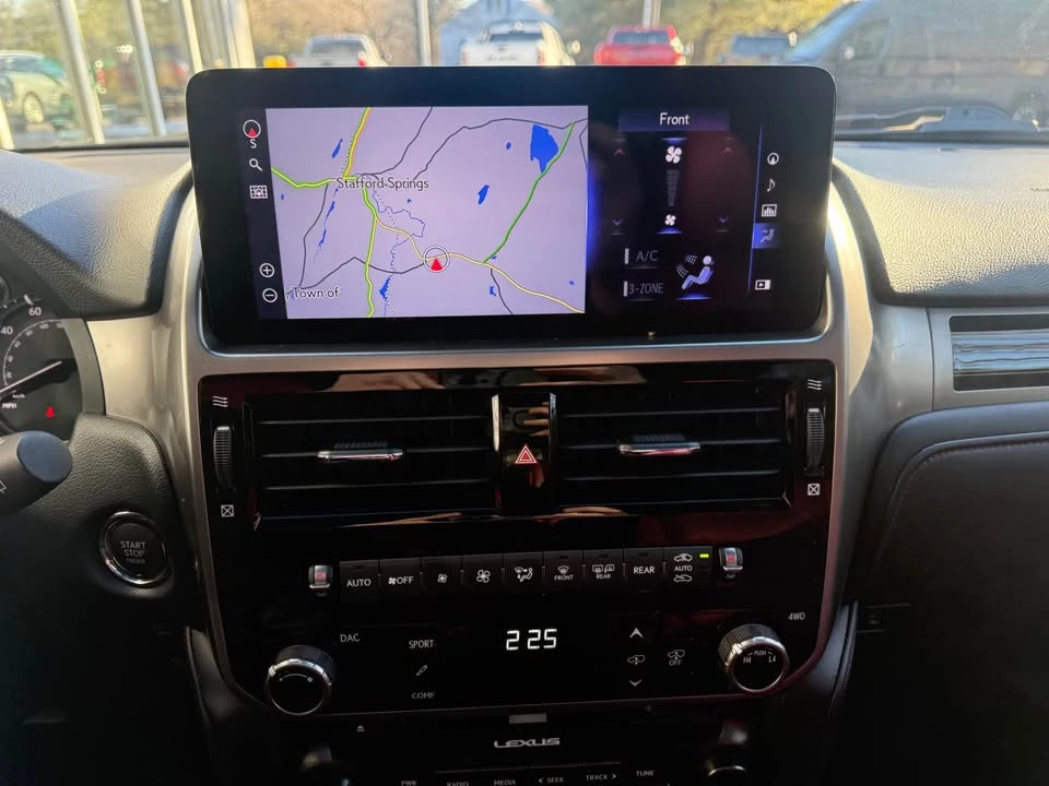 2022 Lexus GX 2nd Gen - Image 16 of 19