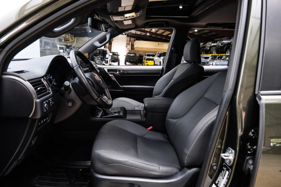 2022 Lexus GX 2nd Gen - Image 11 of 12
