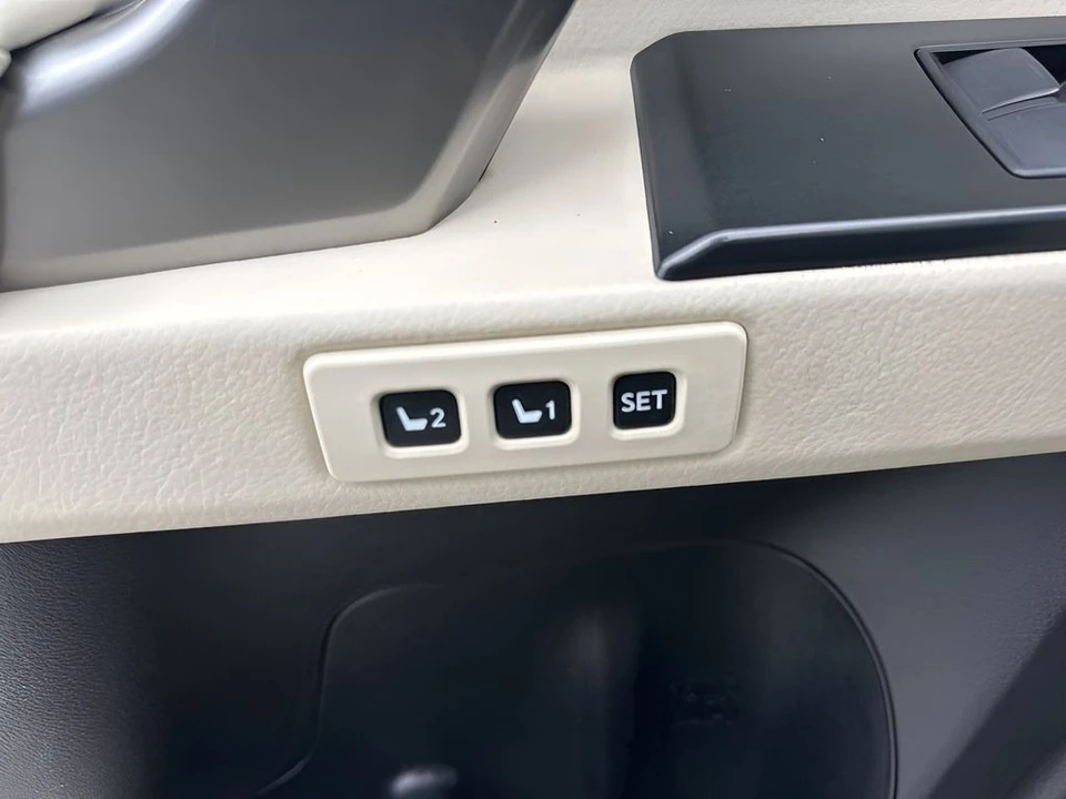 2022 Lexus GX 2nd Gen - Image 11 of 12