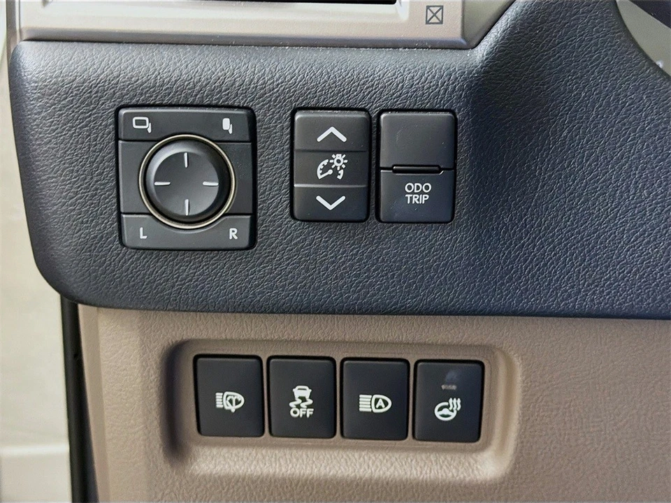 2022 Lexus GX 2nd Gen - Image 11 of 12