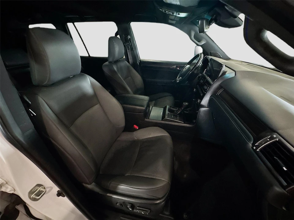 2022 Lexus GX 2nd Gen - Image 20 of 31