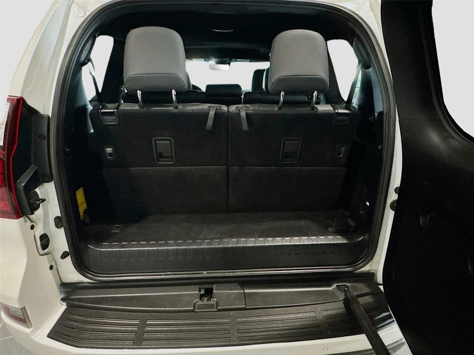 2022 Lexus GX 2nd Gen - Image 17 of 31