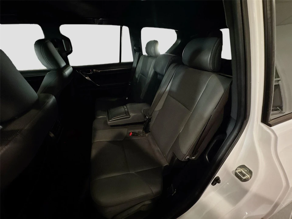 2022 Lexus GX 2nd Gen - Image 15 of 31