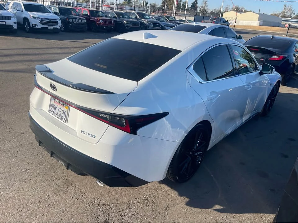 2022 Lexus IS 3rd Gen - Image 4 of 12