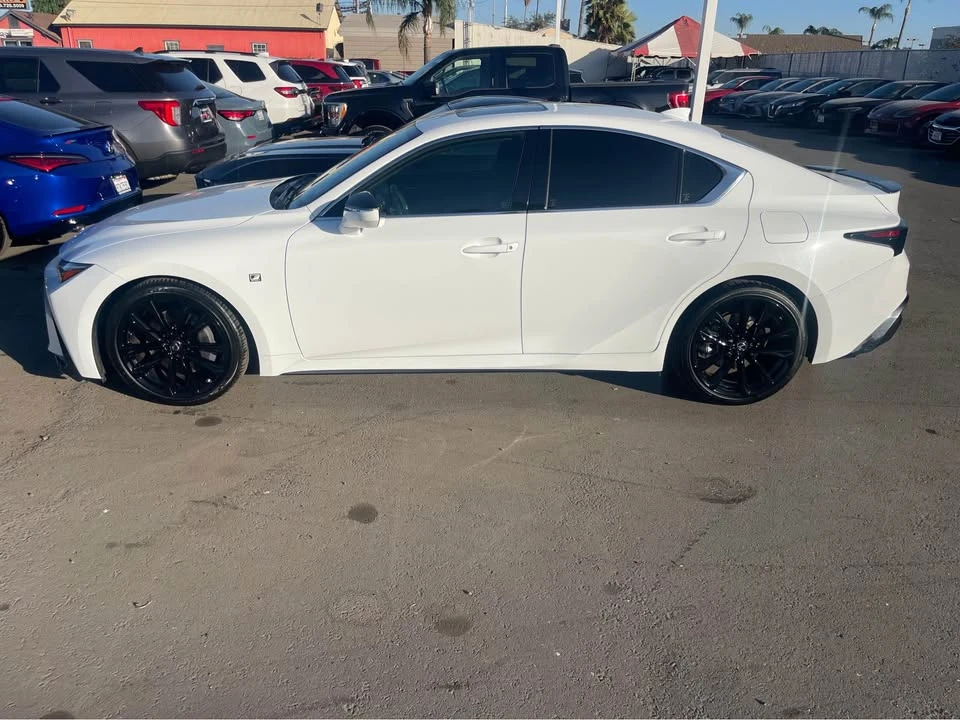2022 Lexus IS 3rd Gen - Image 3 of 12
