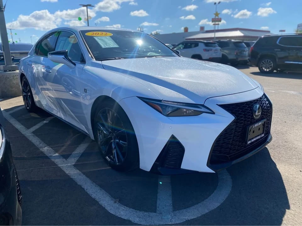 2022 Lexus IS 3rd Gen - Image 2 of 4