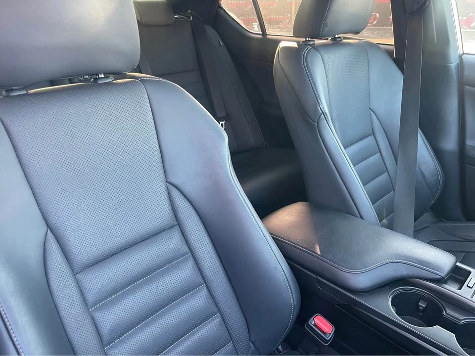 2022 Lexus IS 3rd Gen - Image 12 of 12
