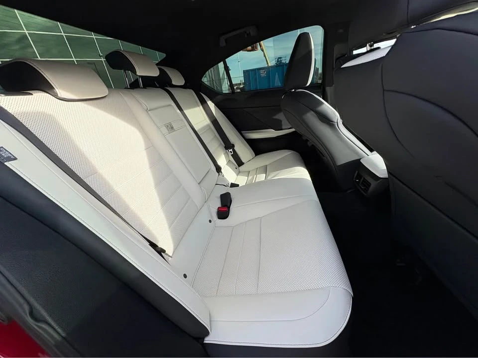 2022 Lexus IS 3rd Gen - Image 10 of 18