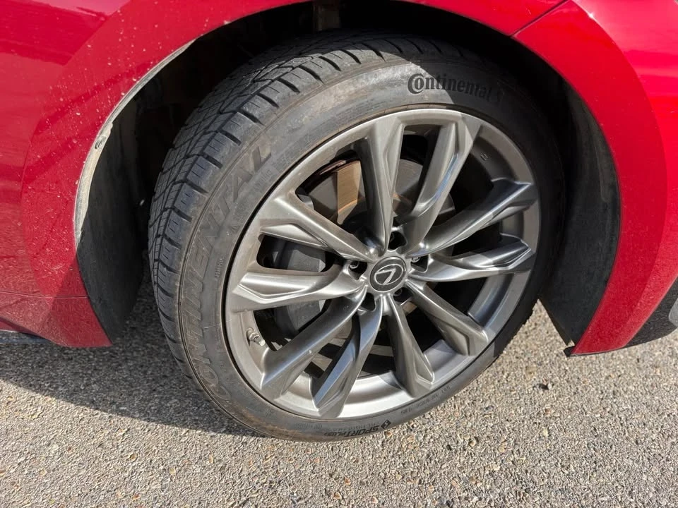 2022 Lexus IS 3rd Gen - Image 16 of 18
