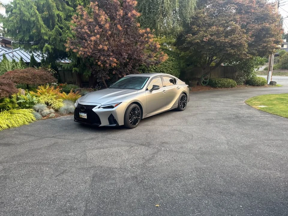 2022 Lexus IS 3rd Gen - Image 2 of 7