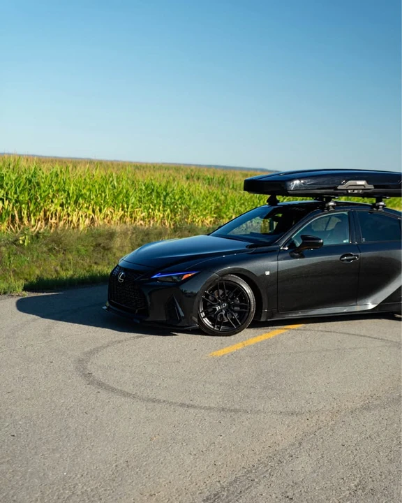 2022 Lexus IS 3rd Gen - Image 5 of 6