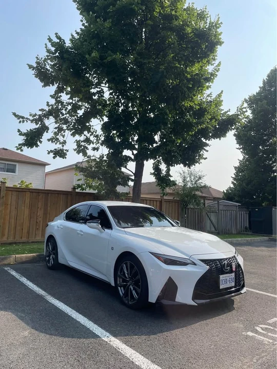 2022 Lexus IS 3rd Gen - Image 5 of 10
