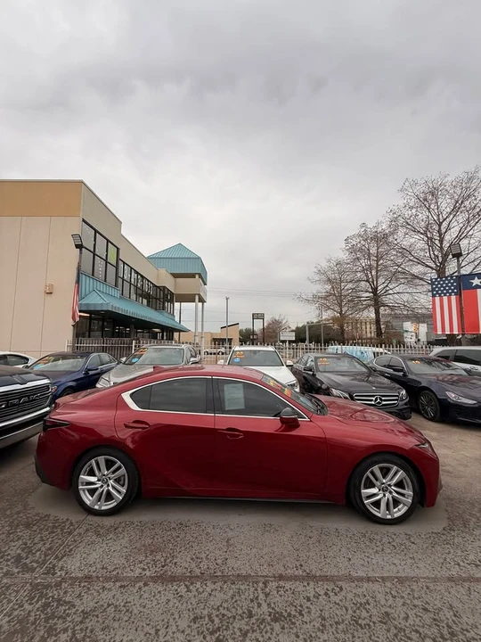 2022 Lexus IS 3rd Gen - Image 2 of 3