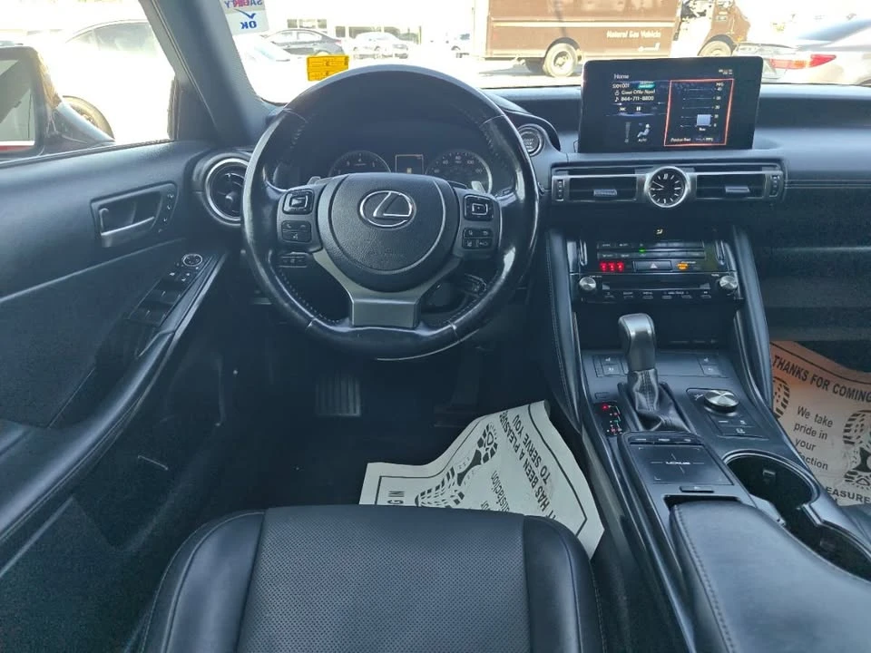 2022 Lexus IS 3rd Gen - Image 16 of 20