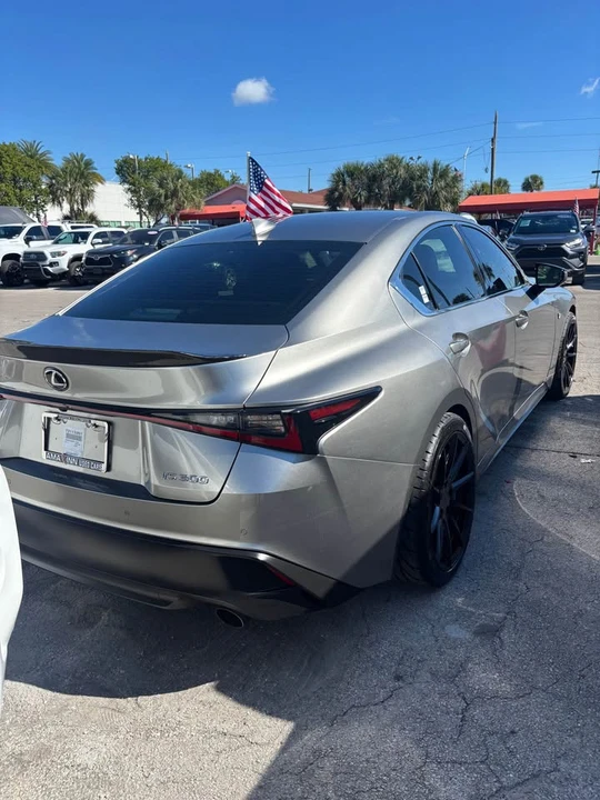 2022 Lexus IS 3rd Gen - Image 5 of 6