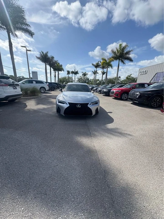 2022 Lexus IS 3rd Gen - Image 3 of 9