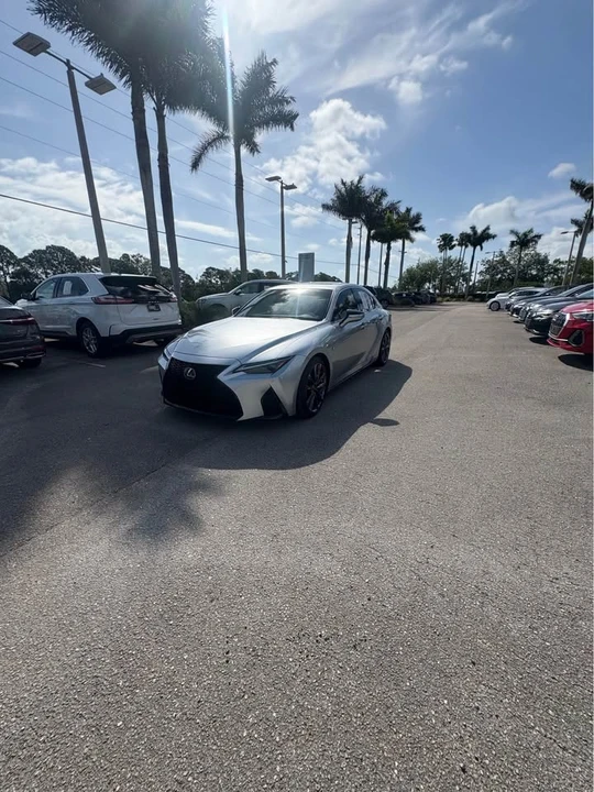 2022 Lexus IS 3rd Gen - Image 2 of 9