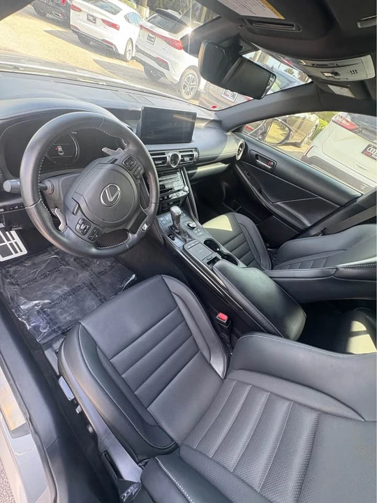 2022 Lexus IS 3rd Gen - Image 9 of 9