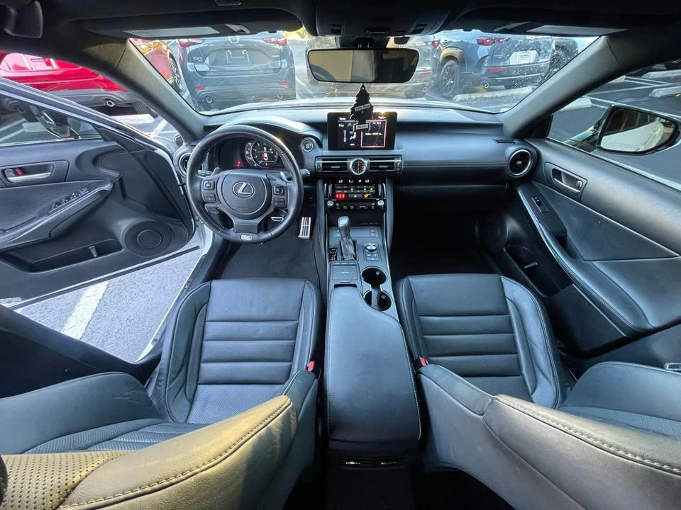 2022 Lexus IS 3rd Gen - Image 4 of 11