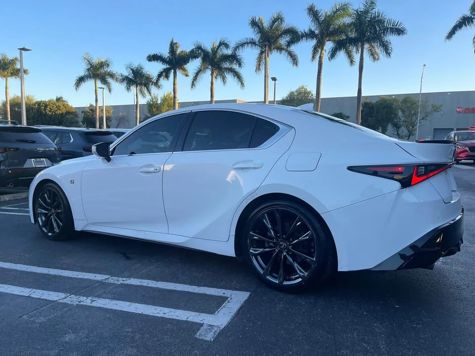 2022 Lexus IS 3rd Gen - Image 7 of 11