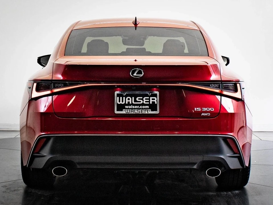 2022 Lexus IS 3rd Gen - Image 10 of 21