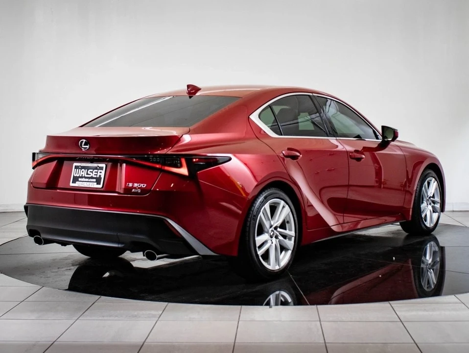 2022 Lexus IS 3rd Gen - Image 7 of 21
