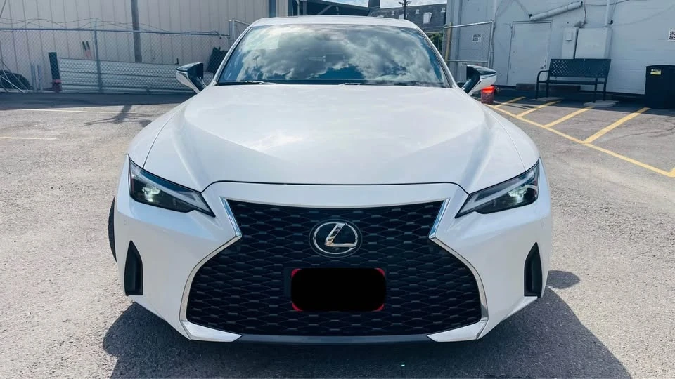 2022 Lexus IS 3rd Gen - Image 2 of 13