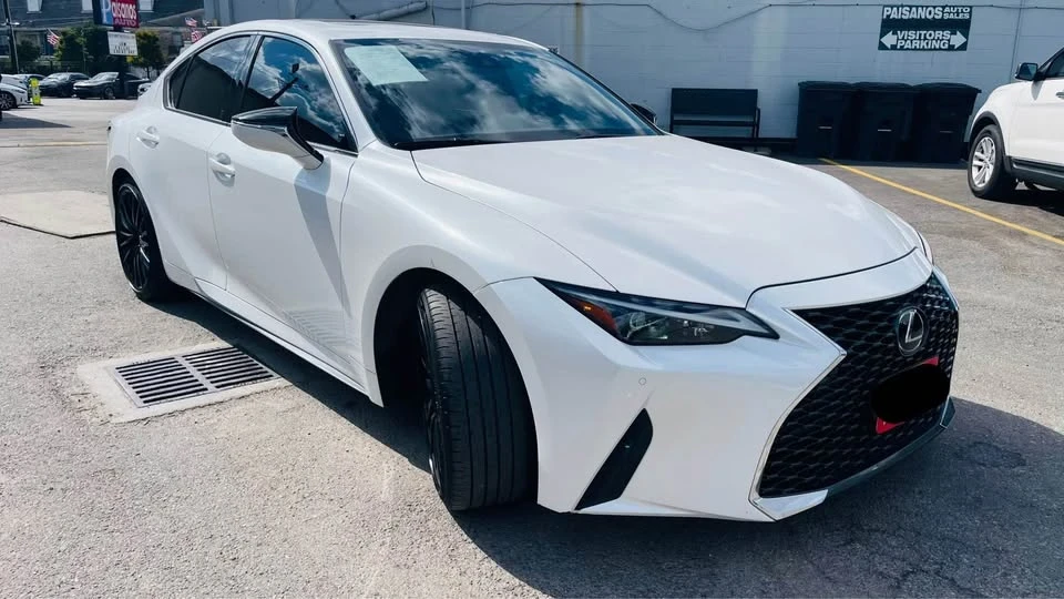 2022 Lexus IS 3rd Gen - Image 3 of 13