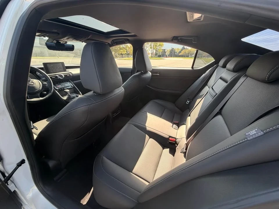 2022 Lexus IS 3rd Gen - Image 8 of 15