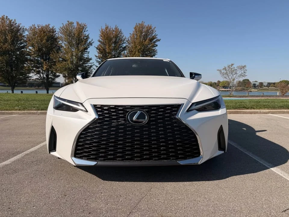 2022 Lexus IS 3rd Gen - Image 2 of 15