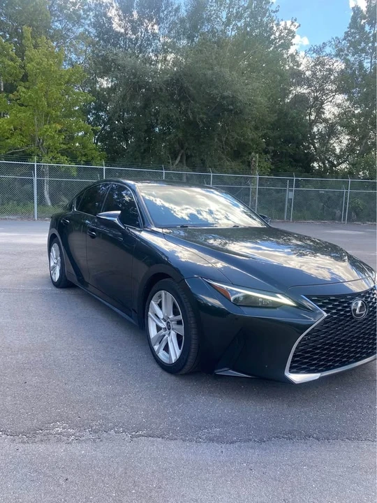2022 Lexus IS 3rd Gen - Image 5 of 13