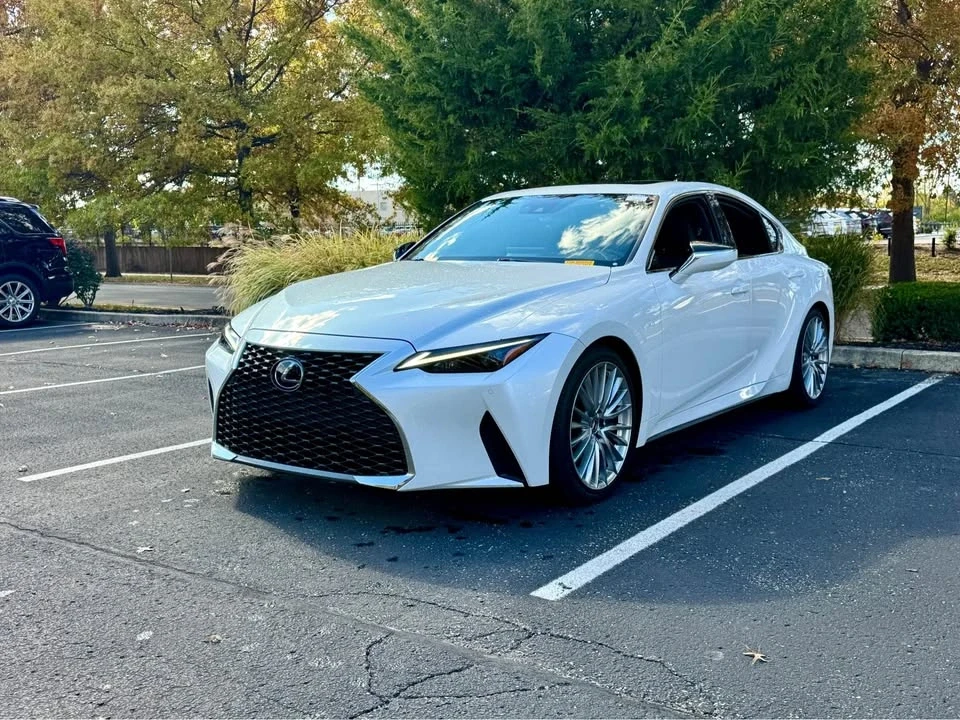 2022 Lexus IS 3rd Gen - Image 2 of 14