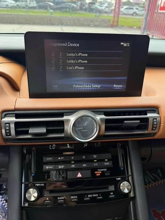 2022 Lexus IS 3rd Gen - Image 7 of 10