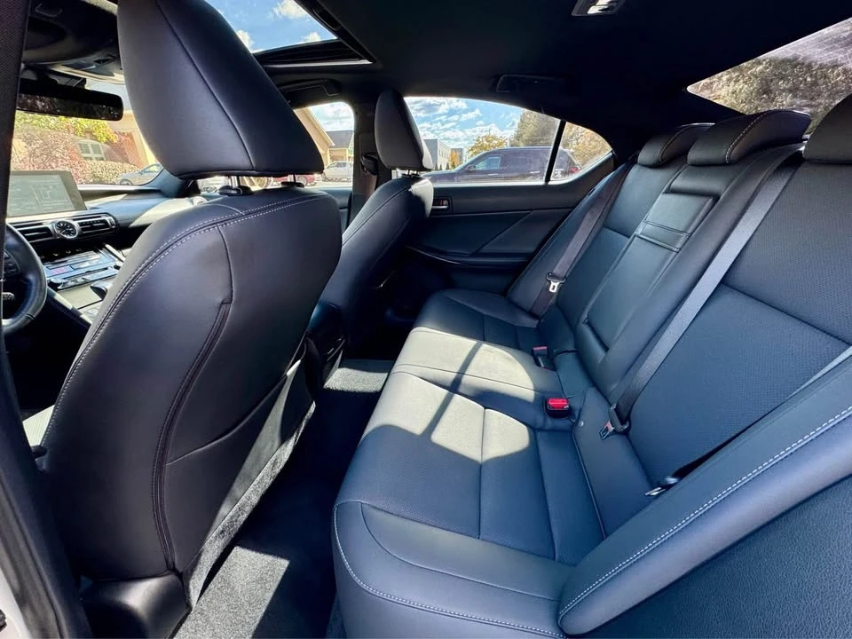 2022 Lexus IS 3rd Gen - Image 9 of 14