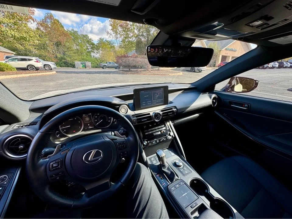 2022 Lexus IS 3rd Gen - Image 12 of 14