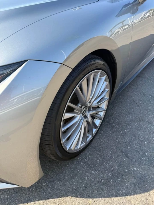 2022 Lexus IS 3rd Gen - Image 3 of 10