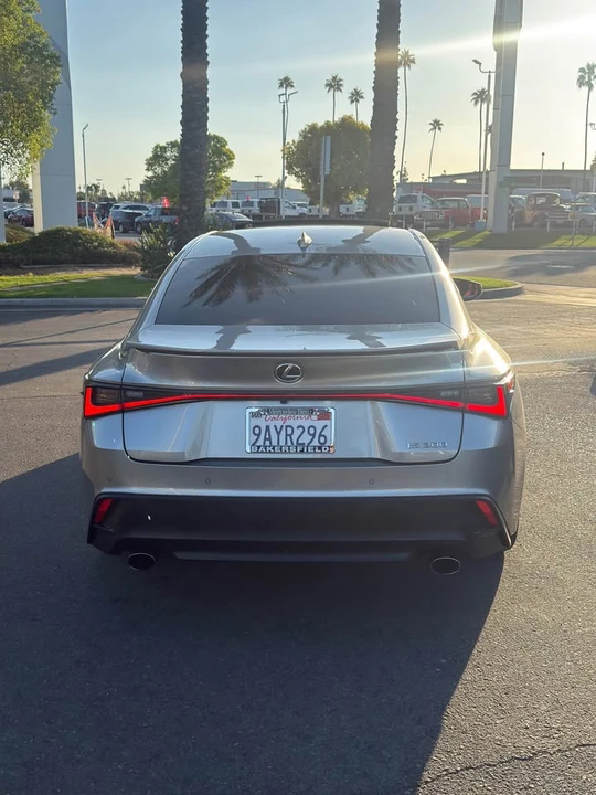 2022 Lexus IS 3rd Gen - Image 5 of 12