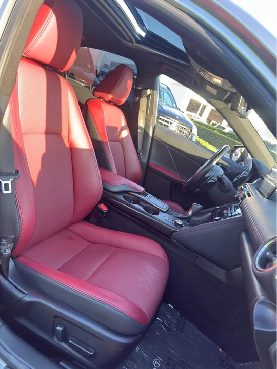 2022 Lexus IS 3rd Gen - Image 11 of 12