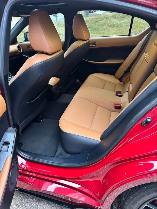 2022 Lexus IS 3rd Gen - Image 9 of 13