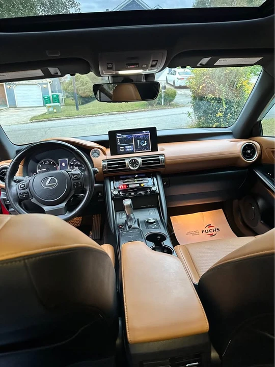 2022 Lexus IS 3rd Gen - Image 10 of 13