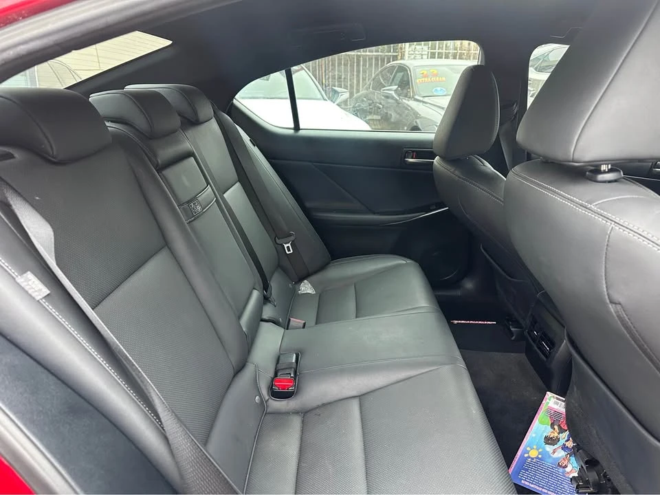 2022 Lexus IS 3rd Gen - Image 6 of 7