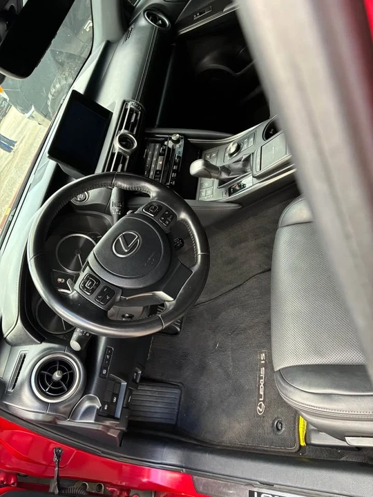 2022 Lexus IS 3rd Gen - Image 5 of 6