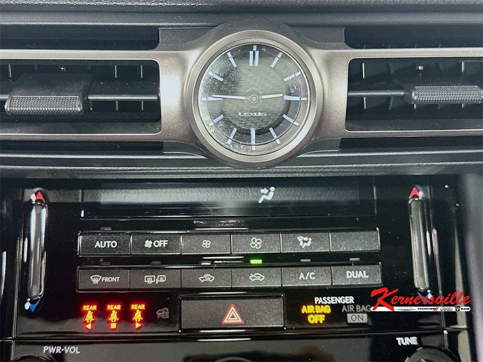 2022 Lexus IS 3rd Gen - Image 18 of 21